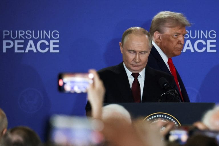 trumptan-rusya-aciklamasi-takipte-kalin-j92cKSu6.jpg