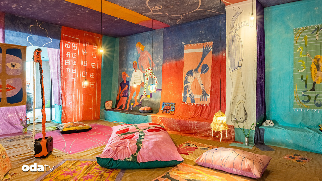 18 istanbul bienali kimi gormeli 2nE4HmTh