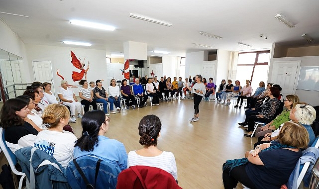 bedenin sifasi kahkaha ve dansla geldi jfbaB2na.jpg