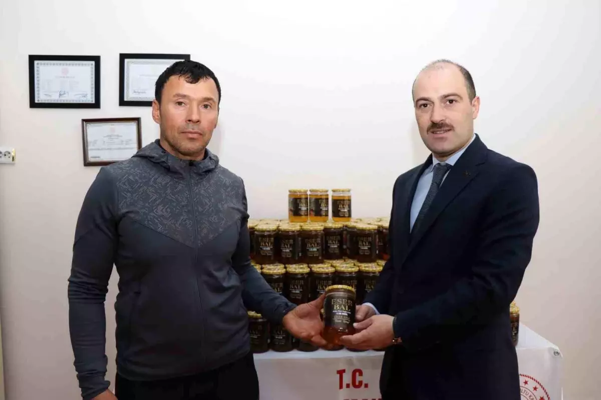 organik bal ureticisinden ihtiyac sahiplerine bagis u5ipbnt2.jpg