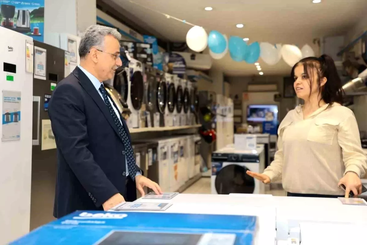 baskan kurnaz esnaflarla bulustu jLw5TNx9.jpg