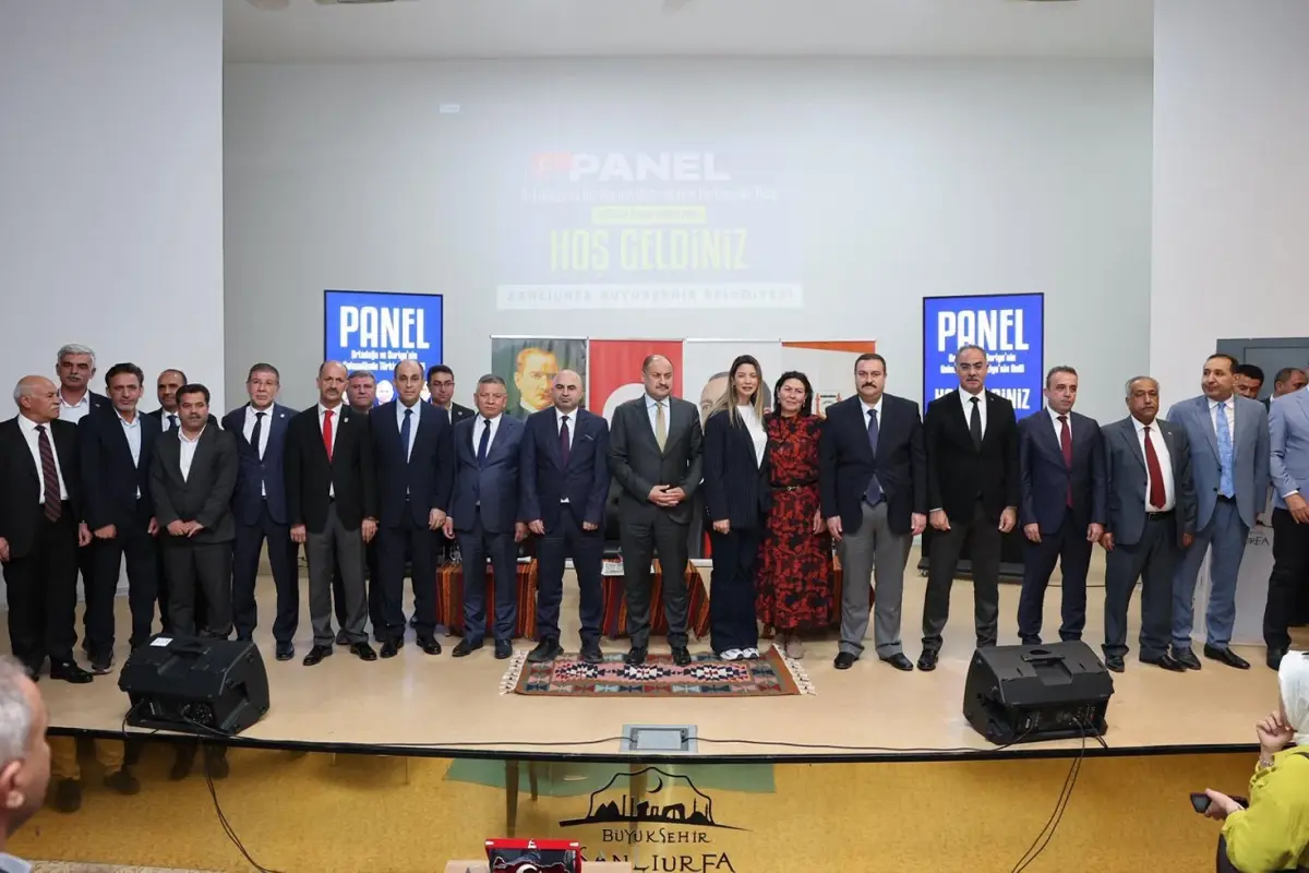 sanliurfada terorsuz turkiye vizyonu paneli duzenlendi eBKe6sGq.jpg