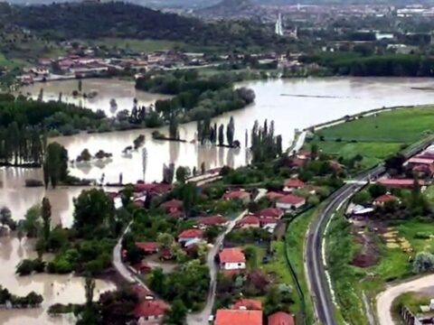 Almus Barajı’nda Taşkın Riski! Mahalleler Tahliye Ediliyor