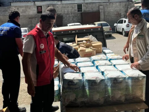 Sanliurfada denetimlerde tam 5 ton bozuk gida imha edildi i5ianLkb